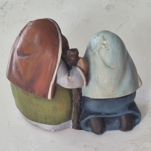 TII COLLECTIONS RESIN NATIVITY HOLY FAMILY FIGURINE Folksy One Solid Piece 5" - Picture 4 of 12